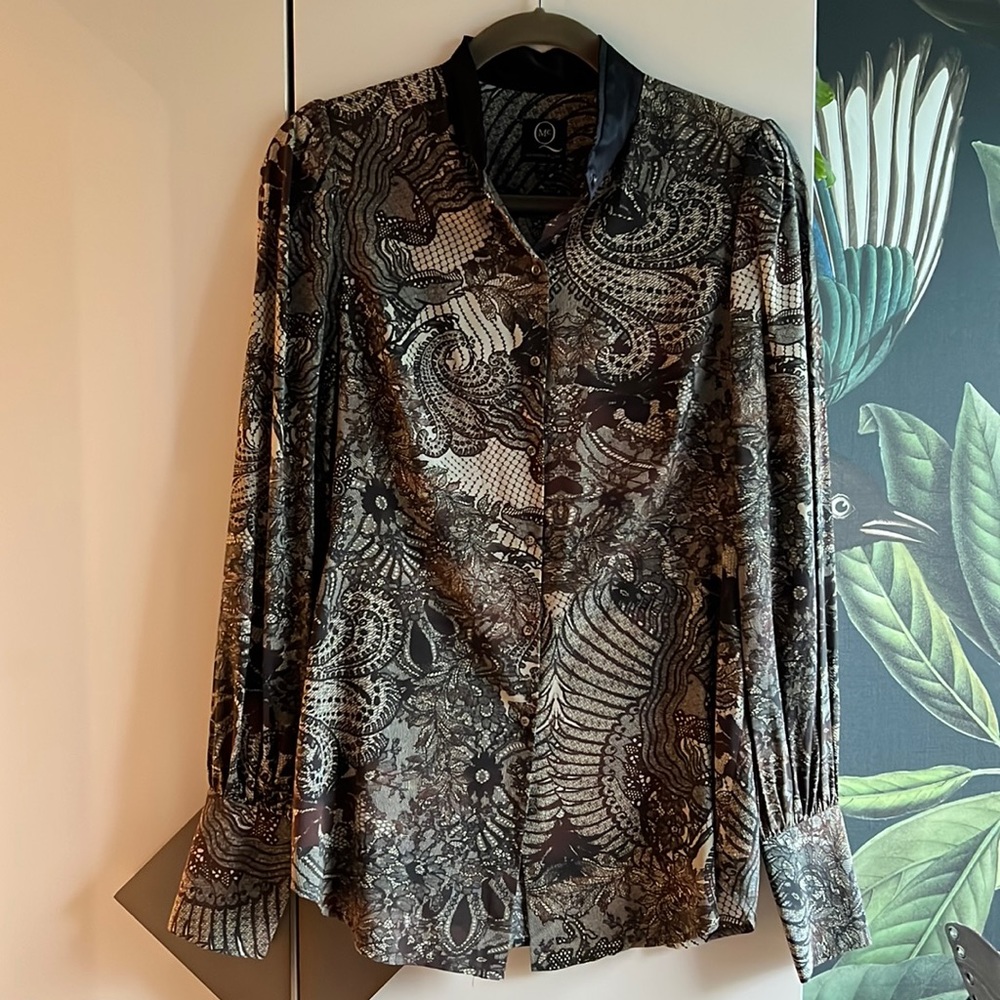 Gorgeous Alexander McQueen print silk blouse